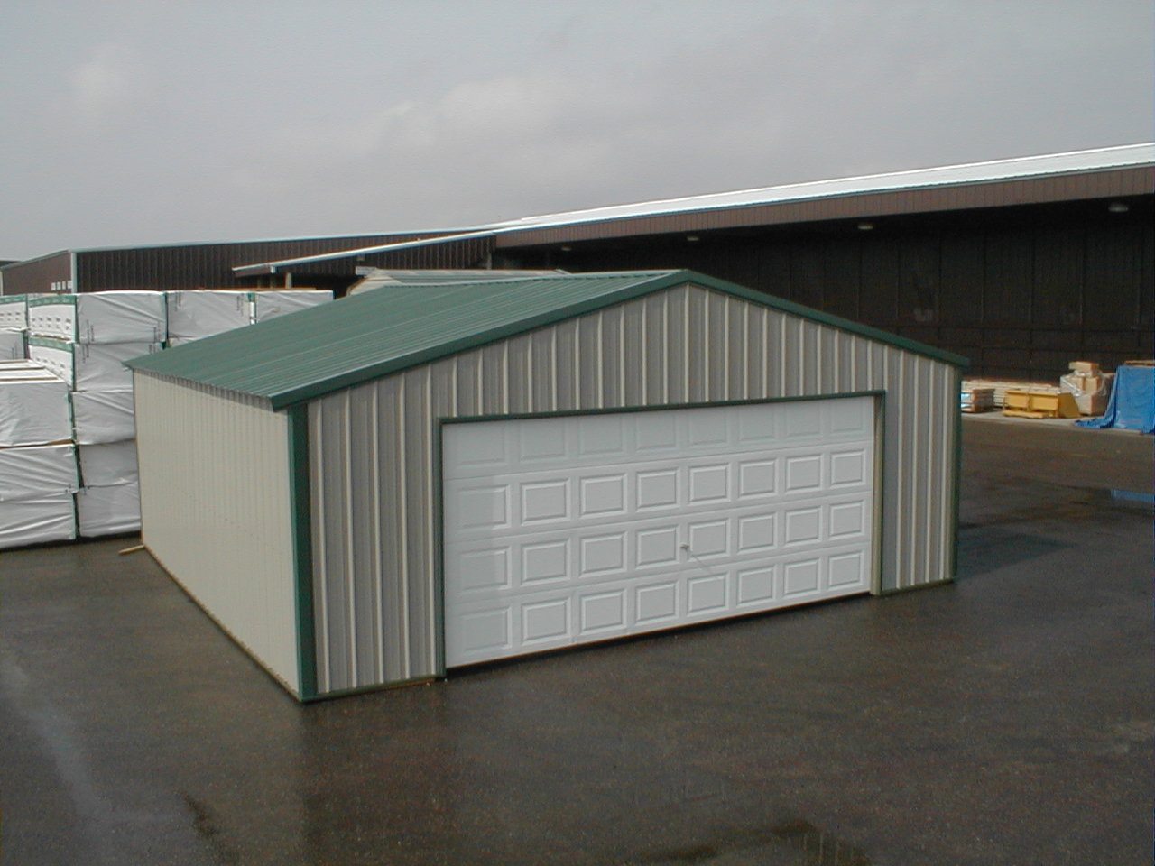 Сборный гараж для автомобиля